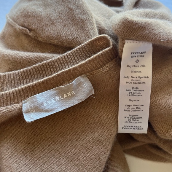 Everlane The Cashmere V-Neck in Camel Sweater M - Picture 12 of 14